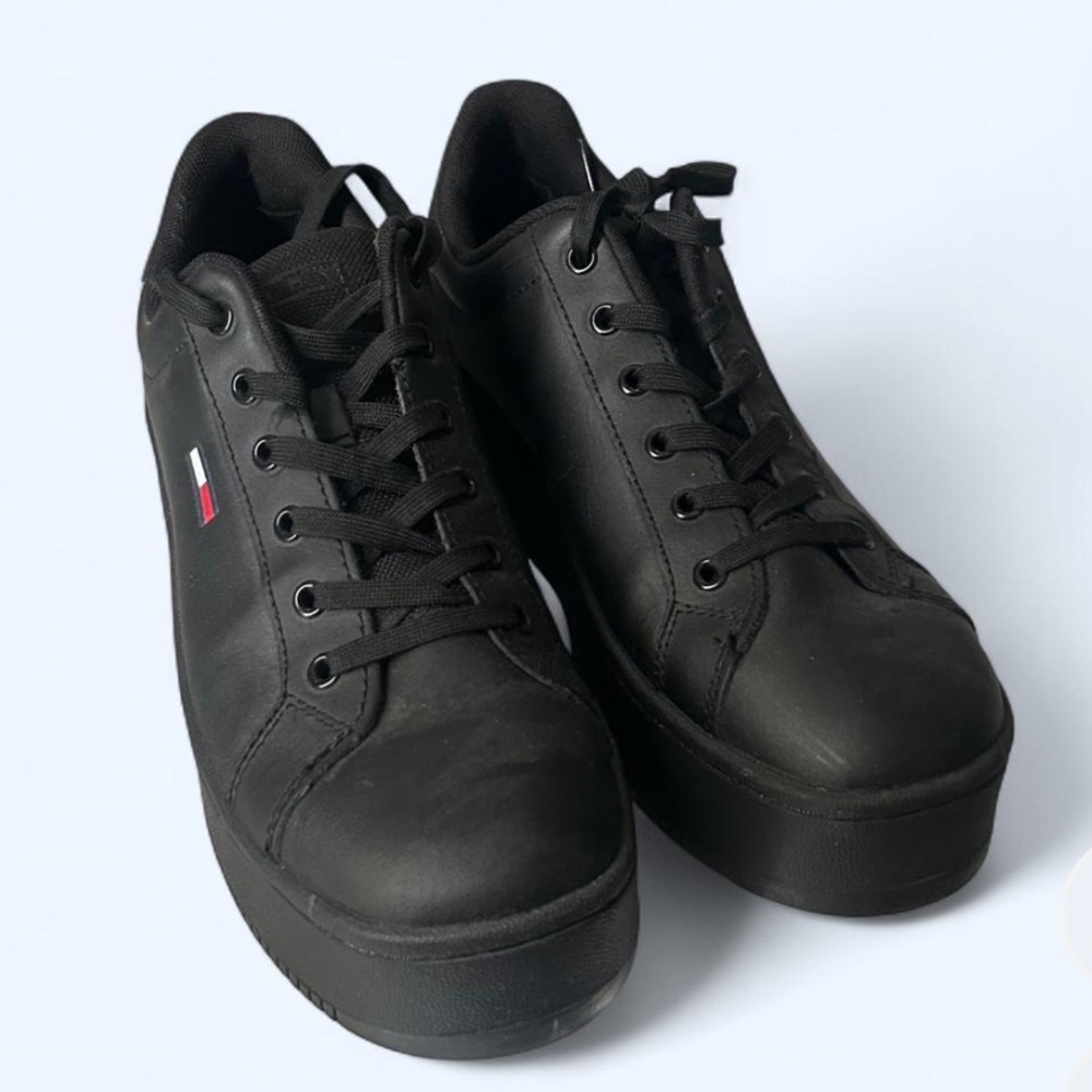 Tommy Hilfiger Classic Black Sneakers
